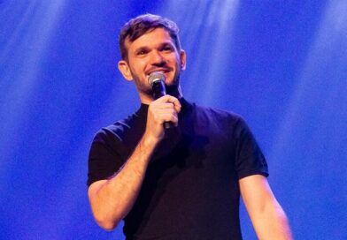 Padre Patrick apresenta stand-up em Campinas