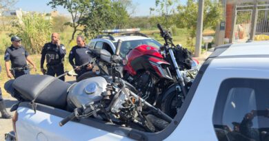 Motos são encontradas em mata no Moryiama