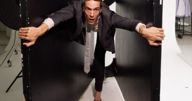 Mateus Solano apresenta “Figurante” no Teatro Oficina