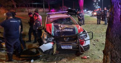 Perseguição termina com GCMs feridos e motociclista entubado