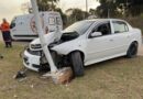 Motorista, com sinais de embriaguez, colide com poste