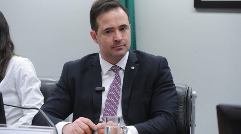 Comissão presidida por Ganem propõe leis após acidente Voepass