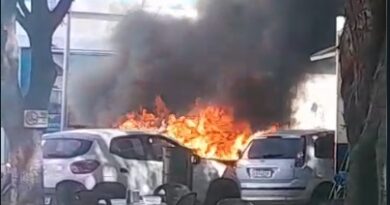 Carros pegam fogo no Centro de Indaiatuba; VÍDEO
