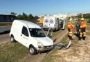 Carro tomba na SP-75