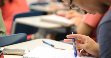 Confira seis cursinhos populares da USP com inscrições abertas