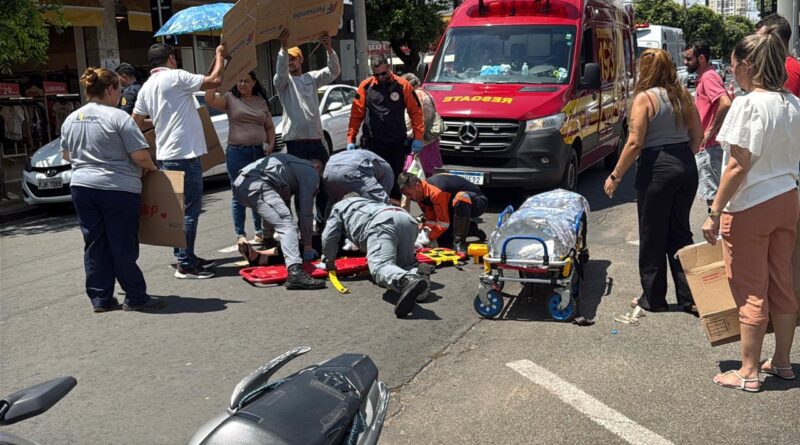 Pedestre é atropelada no Centro