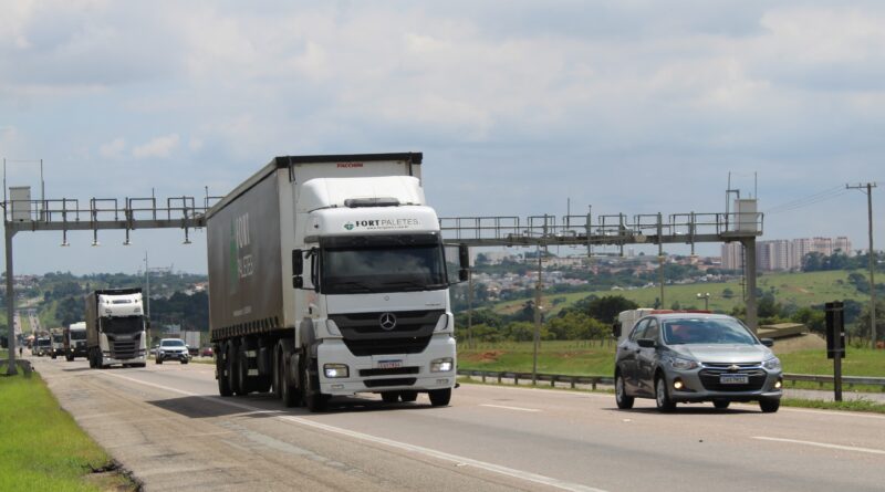 SP-75 teve 234 mil veículos durante o Carnaval
