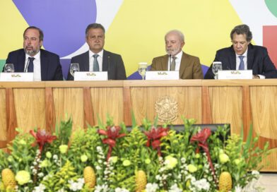 Governo anuncia corte de impostos e subsídio ao diesel