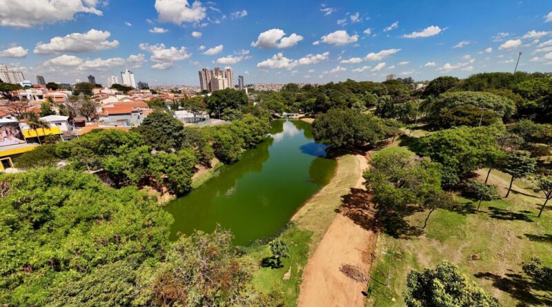 Secretaria de Meio Ambiente revitaliza trecho do Parque Ecológico