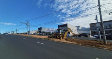 Obras prosseguem no estacionamento da Ferraz Bicudo