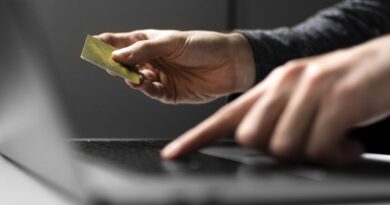 Golpes bancários disparam: quem fica com o prejuízo, banco ou vítima?