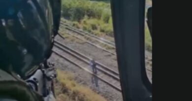 Homem invade creche em fuga, é perseguido pelo helicóptero e preso