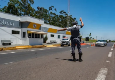 SP-75 deve receber 263 mil veículos no feriado; veja melhores horários