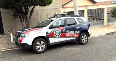 Homem é preso após tentar esfaquear mulher