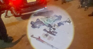 Troca de tiros com a GCM termina com três presos e arsenal apreendido em condomínio